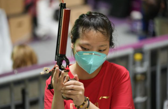 2021年东京奥运会中国第一金牌中国射击队杨倩获得女子10米气手枪射击